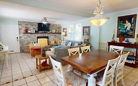 A Mermaid'S Tale By Tybee Beach Vacation Rentals